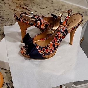 Rampage Women's Floral Navy heels